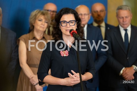  18.06.2024 WARSZAWA<br />
KONFERENCJA PRASOWA PREZYDENTOW MIAST WCHODZACYCH W SKLAD UNII METROPOLII POLSKICH<br />
N/Z ALEKSANDRA DULKIEWICZ<br />
FOT. ANTONI BYSZEWSKI/FOTONEWS 