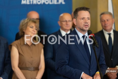  18.06.2024 WARSZAWA<br />
KONFERENCJA PRASOWA PREZYDENTOW MIAST WCHODZACYCH W SKLAD UNII METROPOLII POLSKICH<br />
N/Z RAFAL TRZASKOWSKI<br />
FOT. ANTONI BYSZEWSKI/FOTONEWS 