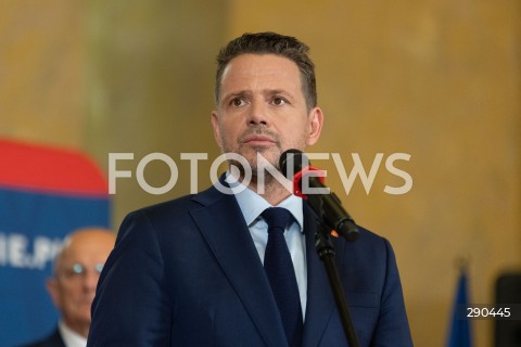  18.06.2024 WARSZAWA<br />
KONFERENCJA PRASOWA PREZYDENTOW MIAST WCHODZACYCH W SKLAD UNII METROPOLII POLSKICH<br />
N/Z RAFAL TRZASKOWSKI<br />
FOT. ANTONI BYSZEWSKI/FOTONEWS 