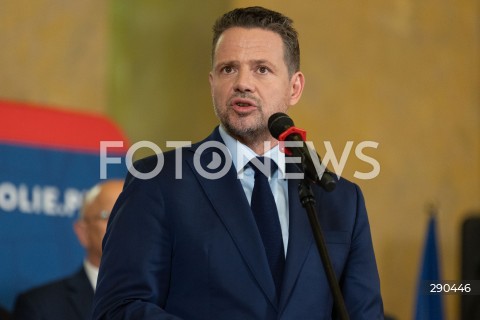  18.06.2024 WARSZAWA<br />
KONFERENCJA PRASOWA PREZYDENTOW MIAST WCHODZACYCH W SKLAD UNII METROPOLII POLSKICH<br />
N/Z RAFAL TRZASKOWSKI<br />
FOT. ANTONI BYSZEWSKI/FOTONEWS 