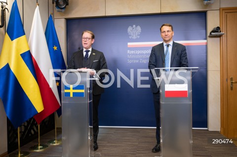  25.06.2024 WARSZAWA<br />
KONFERENCJA PRASOWA MINISTROW SPRAW ZAGRANICZNYCH POLSKI I SZWECJI<br />
PRESS CONFERENCE OF THE FOREIGN MINISTERS OF POLAND AND SWEDEN<br />
N/Z TOBIAS BILLSTROM RADOSLAW SIKORSKI<br />
FOT. MARCIN BANASZKIEWICZ/FOTONEWS  