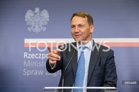  25.06.2024 WARSZAWA<br />
KONFERENCJA PRASOWA MINISTROW SPRAW ZAGRANICZNYCH POLSKI I SZWECJI<br />
PRESS CONFERENCE OF THE FOREIGN MINISTERS OF POLAND AND SWEDEN<br />
N/Z RADOSLAW SIKORSKI<br />
FOT. MARCIN BANASZKIEWICZ/FOTONEWS  