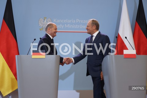  02.07.2024 WARSZAWA<br />
KONFERENCJA PRASOWA PREMIERA DONALDA TUSKA ORAZ KANCLERZA NIEMIEC OLAFA SCHOLZA<br />
N/Z OLAF SCHOLZ DONALD TUSK<br />
FOT. ANTONI BYSZEWSKI/FOTONEWS 