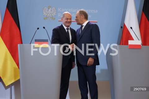  02.07.2024 WARSZAWA<br />
KONFERENCJA PRASOWA PREMIERA DONALDA TUSKA ORAZ KANCLERZA NIEMIEC OLAFA SCHOLZA<br />
N/Z OLAF SCHOLZ DONALD TUSK<br />
FOT. ANTONI BYSZEWSKI/FOTONEWS 