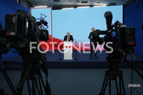  02.07.2024 WARSZAWA<br />
OSWIADCZENIE PREZESA PIS JAROSLAWA KACZYNSKIEGO ORAZ WICEPREZESA PIS JOACHIMA BRUDZINSKIEGO<br />
N/Z JAROSLAW KACZYNSKI JOACHIM BRUDZINSKI<br />
FOT. ANTONI BYSZEWSKI/FOTONEWS 