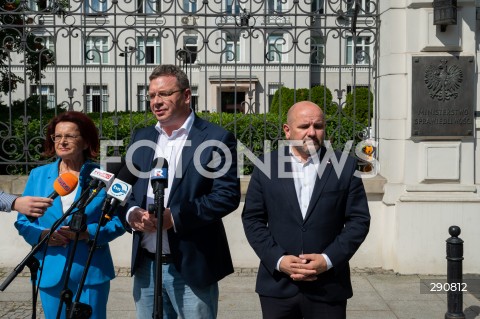  03.07.2024 WARSZAWA<br />
KONFERENCJA PRASOWA POLITYKOW SUWERENNEJ POLSKI<br />
N/Z MARIA KUROWSKA MICHAL WOJCIK MARIUSZ GOSEK<br />
FOT. MARCIN BANASZKIEWICZ/FOTONEWS  