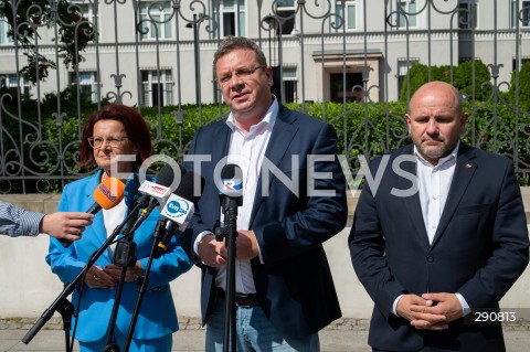  03.07.2024 WARSZAWA<br />
KONFERENCJA PRASOWA POLITYKOW SUWERENNEJ POLSKI<br />
N/Z MARIA KUROWSKA MICHAL WOJCIK MARIUSZ GOSEK<br />
FOT. MARCIN BANASZKIEWICZ/FOTONEWS  