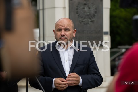  03.07.2024 WARSZAWA<br />
KONFERENCJA PRASOWA POLITYKOW SUWERENNEJ POLSKI<br />
N/Z MARIUSZ GOSEK<br />
FOT. MARCIN BANASZKIEWICZ/FOTONEWS  