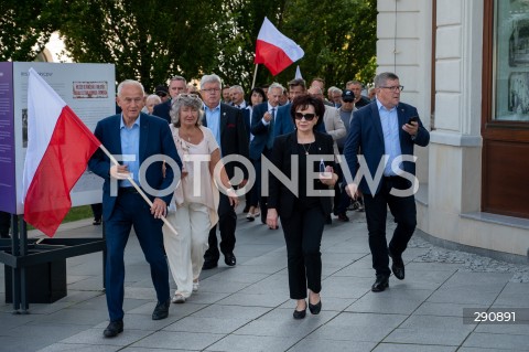  10.07.2024 WARSZAWA <br />
OBCHODY MIESIECZNICY SMOLENSKIEJ <br />
N/Z ELZBIETA WITEK ZBIGNIEW KUZMIUK<br />
FOT. MARCIN BANASZKIEWICZ/FOTONEWS  