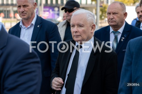  10.07.2024 WARSZAWA <br />
OBCHODY MIESIECZNICY SMOLENSKIEJ <br />
N/Z JAROSLAW KACZYNSKI  <br />
FOT. MARCIN BANASZKIEWICZ/FOTONEWS  