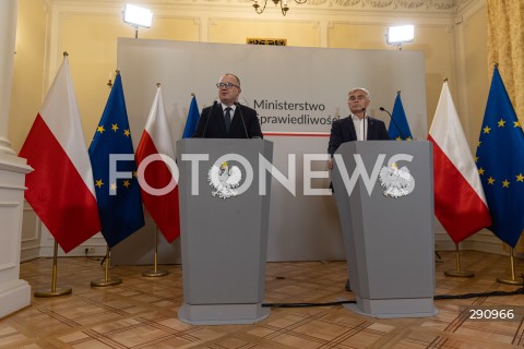  11.07.2024 WARSZAWA<br />
KONFERENCJA PRASOWA MINISTRA SPRAWIEDLIWOSCI ADAMA BODNARA I PELNOMOCNIKA DS. BIEGLYCH SADOWYCH  TADEUSZA TOMASZEWSKIEGO<br />
N/Z ADAM BODNAR TADEUSZ TOMASZEWSKI<br />
FOT. ANTONI BYSZEWSKI/FOTONEWS 