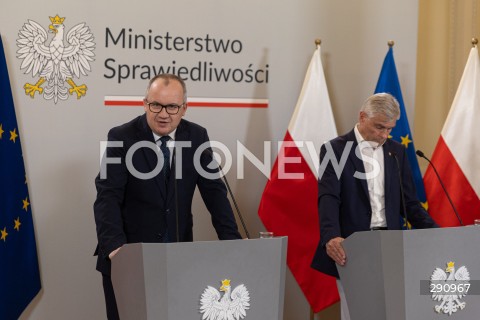  11.07.2024 WARSZAWA<br />
KONFERENCJA PRASOWA MINISTRA SPRAWIEDLIWOSCI ADAMA BODNARA I PELNOMOCNIKA DS. BIEGLYCH SADOWYCH  TADEUSZA TOMASZEWSKIEGO<br />
N/Z ADAM BODNAR TADEUSZ TOMASZEWSKI<br />
FOT. ANTONI BYSZEWSKI/FOTONEWS 