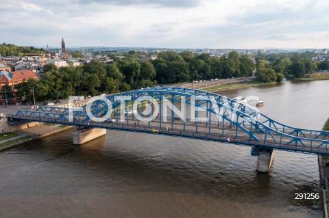  13.07.2024 KRAKOW<br />
KRAKOW Z DRONA<br />
N/Z MOST MARSZALKA JOZEFA PILSUDSKIEGO <br />
FOT. MARCIN BANASZKIEWICZ / FOTONEWS  