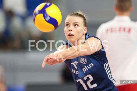  18.07.2024 MIELEC <br />
SIATKOWKA KOBIET <br />
MEMORIAL AGATY MROZ - OLSZEWSKIEJ <br />
MECZ POLSKA - FRANCJA ( POLAND - FRANCE ) <br />
N/Z ALEKSANDRA SZCZYGLOWSKA SYLWETKA <br />
 