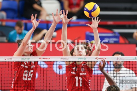  18.07.2024 MIELEC <br />
SIATKOWKA KOBIET <br />
MEMORIAL AGATY MROZ - OLSZEWSKIEJ <br />
MECZ POLSKA - FRANCJA ( POLAND - FRANCE ) <br />
N/Z MARTYNA LUKASIK MAGDALENA JURCZYK BLOK <br />
 