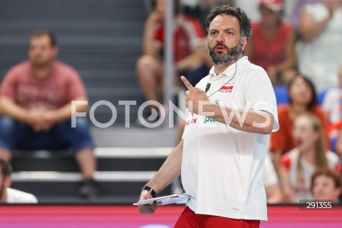  18.07.2024 MIELEC <br />
SIATKOWKA KOBIET <br />
MEMORIAL AGATY MROZ - OLSZEWSKIEJ <br />
MECZ POLSKA - FRANCJA ( POLAND - FRANCE ) <br />
N/Z STEFANO LAVARINI - I TRENER ( HEAD COACH ) SYLWETKA <br />
 