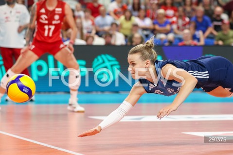  18.07.2024 MIELEC <br />
SIATKOWKA KOBIET <br />
MEMORIAL AGATY MROZ - OLSZEWSKIEJ <br />
MECZ POLSKA - FRANCJA ( POLAND - FRANCE ) <br />
N/Z ALEKSANDRA SZCZYGLOWSKA SYLWETKA OBRONA <br />
 