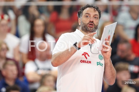  19.07.2024 MIELEC ( POLSKA - POLAND ) <br />
SIATKOWKA KOBIET - VOLLEYBALL <br />
MEMORIAL AGATY MROZ - OLSZEWSKIEJ <br />
MECZ POLSKA - SERBIA ( POLAND - SERBIA ) <br />
N/Z STEFANO LAVARINI ( I TRENER - HEAD COACH ) SYLWETKA <br />
 