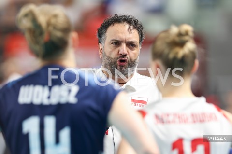  19.07.2024 MIELEC ( POLSKA - POLAND ) <br />
SIATKOWKA KOBIET - VOLLEYBALL <br />
MEMORIAL AGATY MROZ - OLSZEWSKIEJ <br />
MECZ POLSKA - SERBIA ( POLAND - SERBIA ) <br />
N/Z STEFANO LAVARINI ( I TRENER - HEAD COACH ) <br />
 