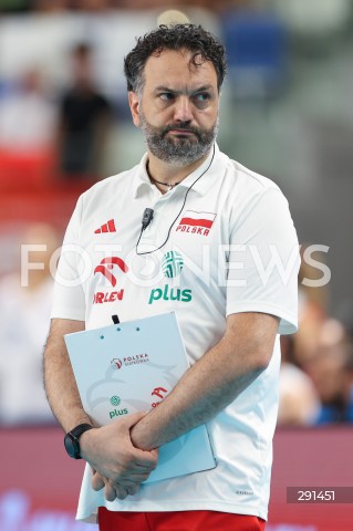  19.07.2024 MIELEC ( POLSKA - POLAND ) <br />
SIATKOWKA KOBIET - VOLLEYBALL <br />
MEMORIAL AGATY MROZ - OLSZEWSKIEJ <br />
MECZ POLSKA - SERBIA ( POLAND - SERBIA ) <br />
N/Z STEFANO LAVARINI ( I TRENER - HEAD COACH ) SYLWETKA <br />
 