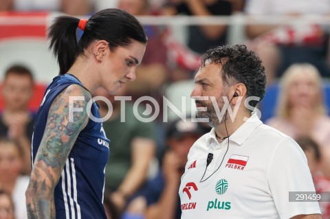  19.07.2024 MIELEC ( POLSKA - POLAND ) <br />
SIATKOWKA KOBIET - VOLLEYBALL <br />
MEMORIAL AGATY MROZ - OLSZEWSKIEJ <br />
MECZ POLSKA - SERBIA ( POLAND - SERBIA ) <br />
N/Z STEFANO LAVARINI ( I TRENER - HEAD COACH ) MALWINA SMARZEK <br />
 