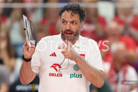  19.07.2024 MIELEC ( POLSKA - POLAND ) <br />
SIATKOWKA KOBIET - VOLLEYBALL <br />
MEMORIAL AGATY MROZ - OLSZEWSKIEJ <br />
MECZ POLSKA - SERBIA ( POLAND - SERBIA ) <br />
N/Z STEFANO LAVARINI ( I TRENER - HEAD COACH ) SYLWETKA <br />
 