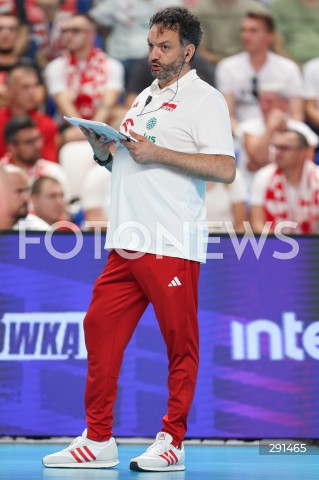  19.07.2024 MIELEC ( POLSKA - POLAND ) <br />
SIATKOWKA KOBIET - VOLLEYBALL <br />
MEMORIAL AGATY MROZ - OLSZEWSKIEJ <br />
MECZ POLSKA - SERBIA ( POLAND - SERBIA ) <br />
N/Z STEFANO LAVARINI ( I TRENER - HEAD COACH ) SYLWETKA <br />
 