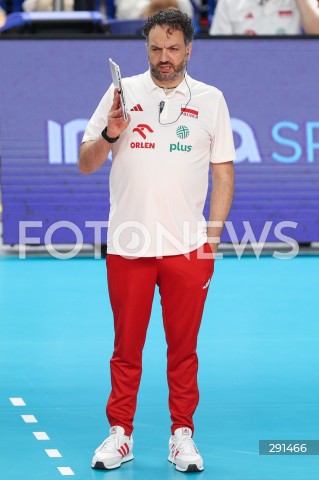  19.07.2024 MIELEC ( POLSKA - POLAND ) <br />
SIATKOWKA KOBIET - VOLLEYBALL <br />
MEMORIAL AGATY MROZ - OLSZEWSKIEJ <br />
MECZ POLSKA - SERBIA ( POLAND - SERBIA ) <br />
N/Z STEFANO LAVARINI ( I TRENER - HEAD COACH ) SYLWETKA <br />
 