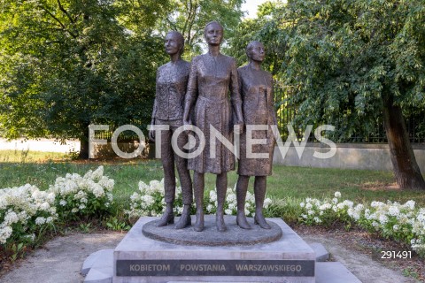  20.07.2024 WARSZAWA<br />
MIEJSCA PAMIECI POWSTANIA WARSZAWSKIEGO<br />
N/Z POMNIK KOBIETOM POWSTANIA WARSZAWSKIEGO<br />
FOT. MARCIN BANASZKIEWICZ/FOTONEWS  