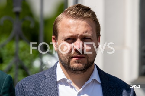  20.07.2024 WARSZAWA<br />
KONFERENCJA PRASOWA POLITYKOW ZJEDNOCZONEJ PRAWICY<br />
N/Z JACEK OZDOBA<br />
FOT. MARCIN BANASZKIEWICZ/FOTONEWS  