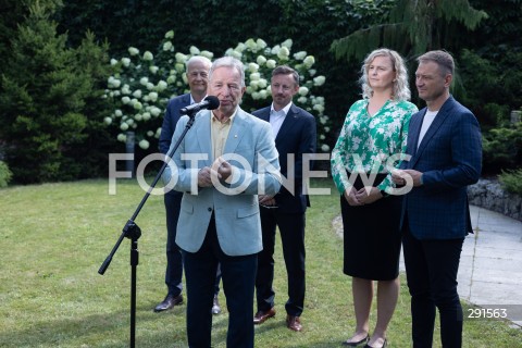  24.07.2024 WARSZAWA<br />
KONFERENCJA PRASOWA SLAWOMIRA NITRASA WS. ZWIEKSZENIA STYPENDIOW<br />
N/Z APOLONIUSZ TAJNER ANDRZEJ SUPRON ADAM MALYSZ OTYLIA JEDRZEJCZAK SLAWOMIR NITRAS<br />
FOT. ANTONI BYSZEWSKI/FOTONEWS 