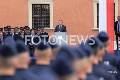  24.07.2024 WARSZAWA<br />
OBCHODY SWIETA POLICJI W WARSZAWIE<br />
N/Z PREMIER DONALD TUSK<br />
FOT. ANTONI BYSZEWSKI/FOTONEWS 