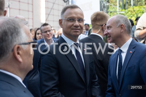  30.07.2024 WARSZAWA<br />
OBCHODY 80. ROCZNICY POWSTANIA WARSZAWSKIEGO W WARSZAWIE <br />
SPOTKANIE PREZYDENTA RP Z BOHATERAMI POWSTANIA<br />
N/Z ANDRZEJ DUDA WOJCIECH KOLARSKI <br />
FOT. ANTONI BYSZEWSKI/FOTONEWS 