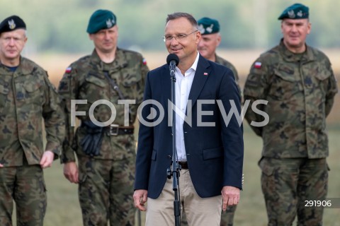  09.08.2024 WARSZAWA<br />
WIZYTA PREZYDENTA RP ANDRZEJA DUDY NA ZGRUPOWANIU WOJSKOWYM<br />
N/Z PREZYDENT RP ANDRZEJ DUDA <br />
FOT. MARCIN BANASZKIEWICZ/FOTONEWS  