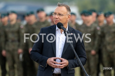  09.08.2024 WARSZAWA<br />
WIZYTA PREZYDENTA RP ANDRZEJA DUDY NA ZGRUPOWANIU WOJSKOWYM<br />
N/Z PREZYDENT RP ANDRZEJ DUDA <br />
FOT. MARCIN BANASZKIEWICZ/FOTONEWS  