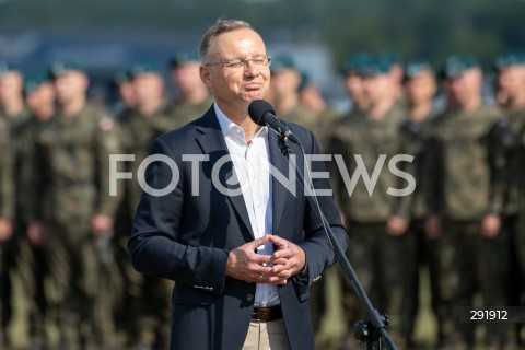  09.08.2024 WARSZAWA<br />
WIZYTA PREZYDENTA RP ANDRZEJA DUDY NA ZGRUPOWANIU WOJSKOWYM<br />
N/Z PREZYDENT RP ANDRZEJ DUDA <br />
FOT. MARCIN BANASZKIEWICZ/FOTONEWS  