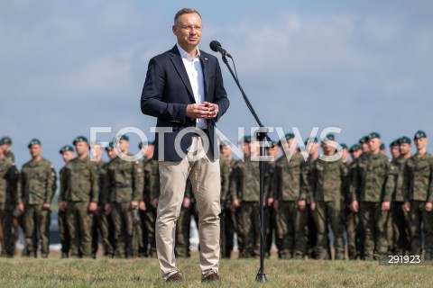  09.08.2024 WARSZAWA<br />
WIZYTA PREZYDENTA RP ANDRZEJA DUDY NA ZGRUPOWANIU WOJSKOWYM<br />
N/Z PREZYDENT RP ANDRZEJ DUDA <br />
FOT. MARCIN BANASZKIEWICZ/FOTONEWS  