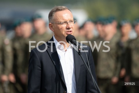  09.08.2024 WARSZAWA<br />
WIZYTA PREZYDENTA RP ANDRZEJA DUDY NA ZGRUPOWANIU WOJSKOWYM<br />
N/Z PREZYDENT RP ANDRZEJ DUDA <br />
FOT. MARCIN BANASZKIEWICZ/FOTONEWS  