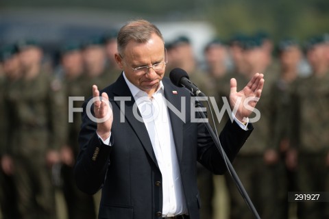  09.08.2024 WARSZAWA<br />
WIZYTA PREZYDENTA RP ANDRZEJA DUDY NA ZGRUPOWANIU WOJSKOWYM<br />
N/Z PREZYDENT RP ANDRZEJ DUDA <br />
FOT. MARCIN BANASZKIEWICZ/FOTONEWS  