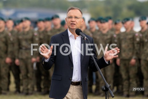  09.08.2024 WARSZAWA<br />
WIZYTA PREZYDENTA RP ANDRZEJA DUDY NA ZGRUPOWANIU WOJSKOWYM<br />
N/Z PREZYDENT RP ANDRZEJ DUDA <br />
FOT. MARCIN BANASZKIEWICZ/FOTONEWS  