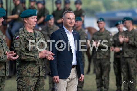  09.08.2024 WARSZAWA<br />
WIZYTA PREZYDENTA RP ANDRZEJA DUDY NA ZGRUPOWANIU WOJSKOWYM<br />
N/Z PREZYDENT RP ANDRZEJ DUDA <br />
FOT. MARCIN BANASZKIEWICZ/FOTONEWS  