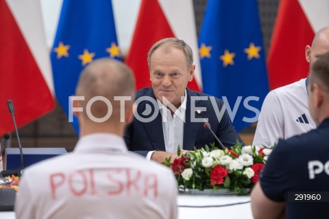  12.08.2024 WARSZAWA<br />
SPOTKANIE PREMIERA Z MEDALISTAMI OLIMPIJSKIMI<br />
N/Z PREMIER DONALD TUSK<br />
 