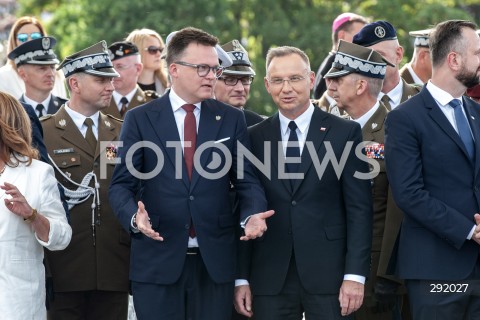  15.08.2024 WARSZAWA<br />
SWIETO WOJSKA POLSKIEGO<br />
N/Z PREZYDENT ANDRZEJ DUDA SZYMON HOLOWNIA WLADYSLAW KOSINIAK KAMYSZ<br />
 