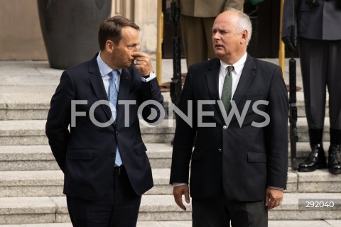  22.08.2024 WARSZAWA<br />
SPOTKANIE PREMIERA DONALDA TUSKA Z PREMIEREM REPUBLIKI INDII NARENDRA MODIM<br />
PRIME MINISTER NARENDRA MODI ARRIVES IN POLAND FOR FIRST VISIT BY INDIAN PRIME MINISTER IN 45 YEARS<br />
N/Z RADOSLAW SIKORSKI PAWEL ZALEWSKI<br />
FOT. MARCIN BANASZKIEWICZ/FOTONEWS  