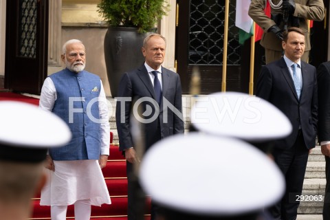  22.08.2024 WARSZAWA<br />
SPOTKANIE PREMIERA DONALDA TUSKA Z PREMIEREM REPUBLIKI INDII NARENDRA MODIM<br />
PRIME MINISTER NARENDRA MODI ARRIVES IN POLAND FOR FIRST VISIT BY INDIAN PRIME MINISTER IN 45 YEARS<br />
N/Z DONALD TUSK NARENDRA MODI<br />
FOT. MARCIN BANASZKIEWICZ/FOTONEWS  