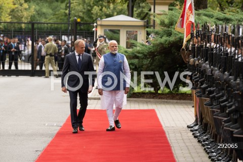  22.08.2024 WARSZAWA<br />
SPOTKANIE PREMIERA DONALDA TUSKA Z PREMIEREM REPUBLIKI INDII NARENDRA MODIM<br />
PRIME MINISTER NARENDRA MODI ARRIVES IN POLAND FOR FIRST VISIT BY INDIAN PRIME MINISTER IN 45 YEARS<br />
N/Z DONALD TUSK NARENDRA MODI<br />
FOT. MARCIN BANASZKIEWICZ/FOTONEWS  