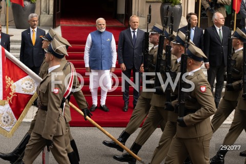  22.08.2024 WARSZAWA<br />
SPOTKANIE PREMIERA DONALDA TUSKA Z PREMIEREM REPUBLIKI INDII NARENDRA MODIM<br />
PRIME MINISTER NARENDRA MODI ARRIVES IN POLAND FOR FIRST VISIT BY INDIAN PRIME MINISTER IN 45 YEARS<br />
N/Z DONALD TUSK NARENDRA MODI<br />
FOT. MARCIN BANASZKIEWICZ/FOTONEWS  