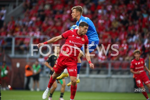  23.08.2024 LODZ <br />
PILKA NOZNA - PKO BP EKSTRAKLASA<br />
WIDZEW LODZ - RADOMIAK RADOM<br />
N/Z IMAD RONDIC MACIEJ KIKOLSKI<br />
 