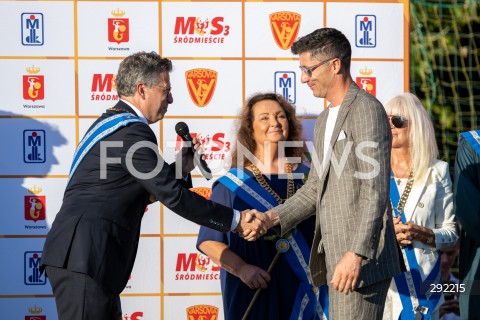  01.09.2024 WARSZAWA<br />
CEREMONIA WRECZENIA ORDERU USMIECHU ROBERTOWI LEWANDOWSKIEMU<br />
N/Z MAREK MICHALAK ROBERT LEWANDOWSKI ANA DYMNA<br />
FOT. MARCIN BANASZKIEWICZ/FOTONEWS  