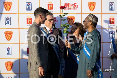  01.09.2024 WARSZAWA<br />
CEREMONIA WRECZENIA ORDERU USMIECHU ROBERTOWI LEWANDOWSKIEMU<br />
N/Z MAREK MICHALAK ROBERT LEWANDOWSKI ADIL ABDEL AATI<br />
FOT. MARCIN BANASZKIEWICZ/FOTONEWS  